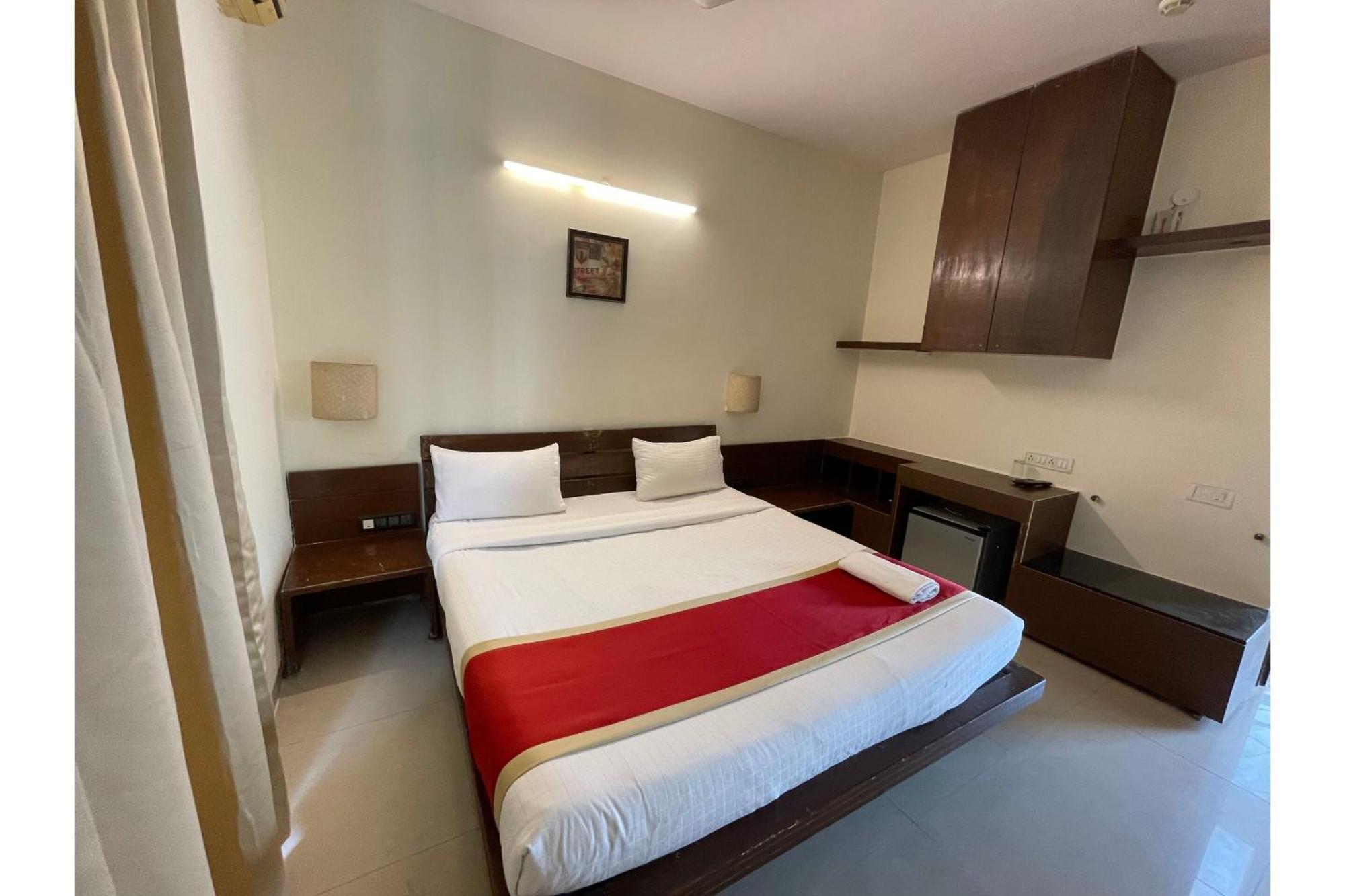 Super Hotel O Petunia Boutique Hotel Бангалор Екстериор снимка